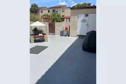 9999 NW 9th St Cir #1-11, Miami, FL 33172 - Photo 4