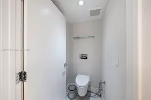 2901 S Bayshore Dr, Miami, FL 33133 - Photo 56