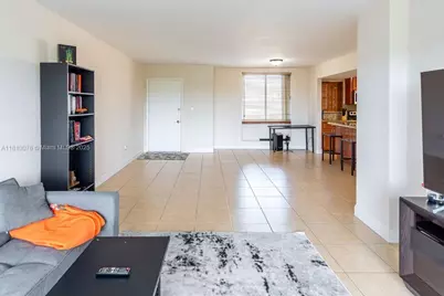 9110 Fontainebleau Blvd #502, Miami, FL 33172 - Photo 6