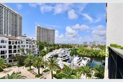 3900 Island Bl #PH 2, Aventura, FL 33160 - Photo 34