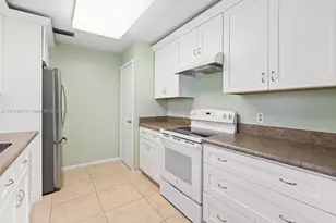 20 Lake Vista Trail, Port Saint Lucie, FL 34952 - Photo 8