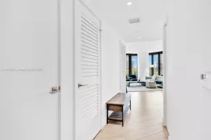 121 NE 34th St, Miami, FL 33137 - Photo 36