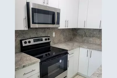 1760 NW 127th St, Miami, FL 33167 - Photo 6