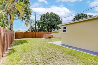 5156 Hartwick Ln, West Palm Beach, FL 33415 - Photo 12
