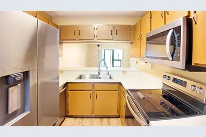 9577 W McNab Rd #110, Tamarac, FL 33321 - Photo 10