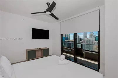 159 NE 6th St #3205, Miami, FL 33132 - Photo 22