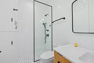 725 NE 22nd St, Miami, FL 33137 - Photo 22