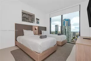 159 NE 6th St, Miami, FL 33132 - Photo 18