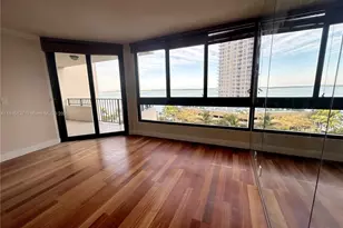 520 Brickell Key Dr, Miami, FL 33131 - Photo 2