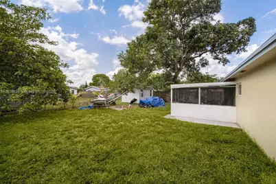 3430 N 65th Ave, Hollywood, FL 33024 - Photo 12