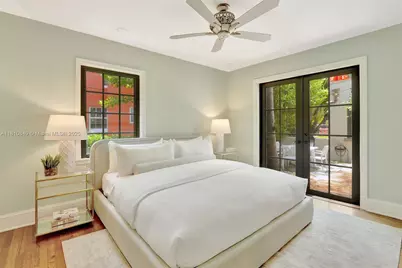 447 Giralda Ave., Coral Gables, FL 33134 - Photo 10