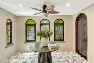 447 Giralda Ave., Coral Gables, FL 33134 - Photo 4
