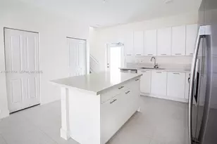 8167 NW 41st St, Doral, FL 33166 - Photo 16
