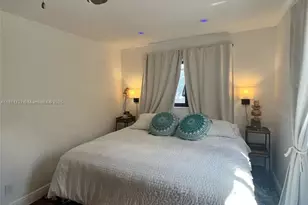 722 SW 10th St, Hallandale Beach, FL 33009 - Photo 8