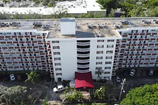 3660 NE 166th St, North Miami Beach, FL 33160 - Photo 14