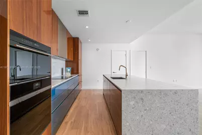 2678 Tigertail Ave #513, Coconut Grove, FL 33133 - Photo 6