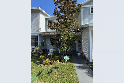 10428 NW 3rd St, Pembroke Pines, FL 33026 - Photo 2