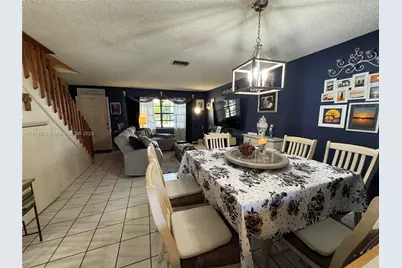 10428 NW 3rd St, Pembroke Pines, FL 33026 - Photo 8