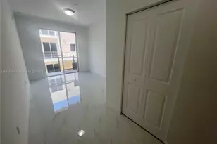 1010 SW 69th Ave, Miami, FL 33144 - Photo 18