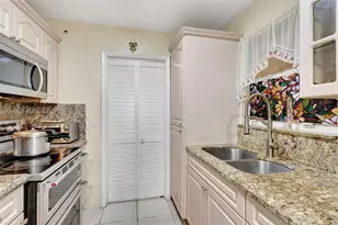 4035 N 110th Ave N, West Palm Beach, FL 33411 - Photo 8