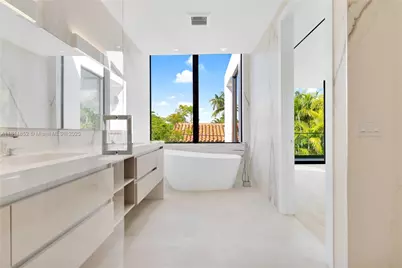 5630 Pine Tree Dr, Miami Beach, FL 33140 - Photo 62