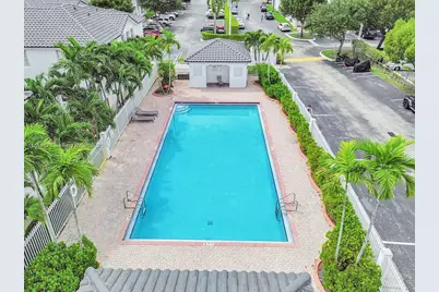 5440 NW 107th Ave #204, Doral, FL 33178 - Photo 4