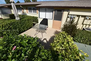 2862 W Crosley Dr, West Palm Beach, FL 33415 - Photo 2