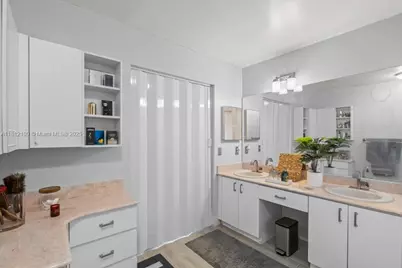 7251 SW 158th Pl, Miami, FL 33193 - Photo 28