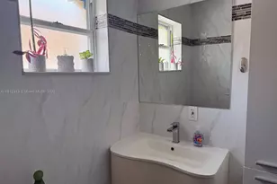 3297 W 70th St, Hialeah, FL 33018 - Photo 16