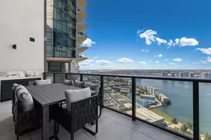 18555 Collins Ave, Sunny Isles Beach, FL 33160 - Photo 28