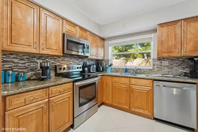 1831 SW 42nd Ter, Fort Lauderdale, FL 33317 - Photo 14