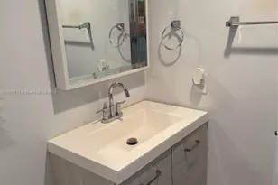 8951 Sunrise Lakes Blvd, Sunrise, FL 33322 - Photo 6