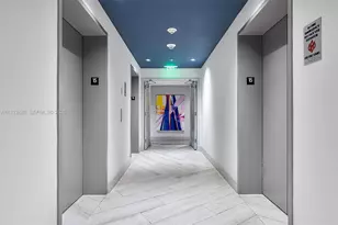 55 SW 9th St, Miami, FL 33130 - Photo 24