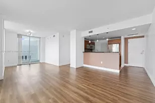 253 NE 2nd St, Miami, FL 33132 - Photo 10