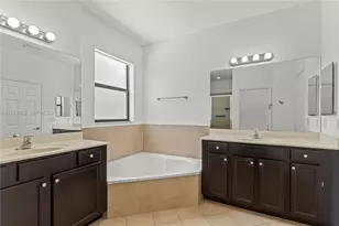 3502 W 86th Terrace, Hialeah, FL 33018 - Photo 52