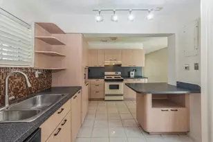 19810 Eagle Nest Rd, Cutler Bay, FL 33157 - Photo 10