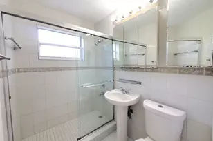 1018 S 29th Ave, Hollywood, FL 33020 - Photo 8