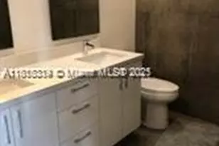 534 NE 195th St, Miami, FL 33179 - Photo 10