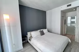 55 SW 9th St, Miami, FL 33130 - Photo 6