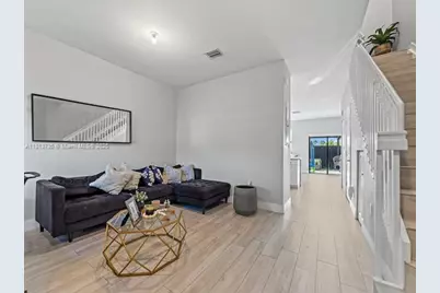 18058 SW 147th Ct, Miami, FL 33187 - Photo 2