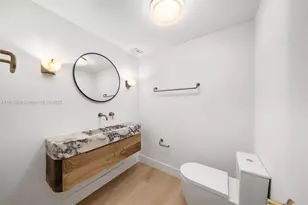 5255 Collins Ave, Miami Beach, FL 33140 - Photo 14