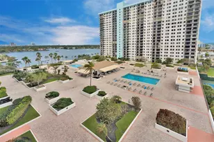 1201 S Ocean Dr, Hollywood, FL 33019 - Photo 30