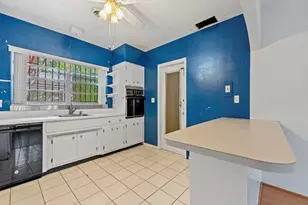 12480 Keystone Island Dr, North Miami, FL 33181 - Photo 12