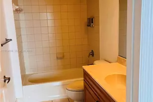 900 SW 8th St, Miami, FL 33130 - Photo 8