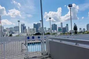 900 SW 8th St, Miami, FL 33130 - Photo 14