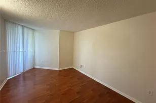 8255 SW 152nd Ave, Miami, FL 33193 - Photo 10