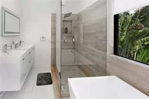 1109 NE 89th St, Miami, FL 33138 - Photo 32