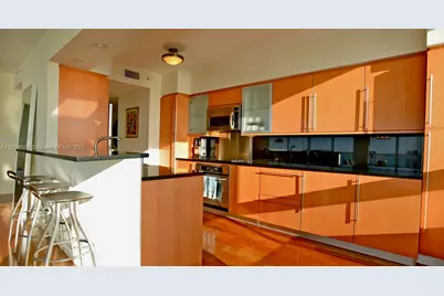 6365 Collins Ave #3908, Miami Beach, FL 33141 - Photo 4