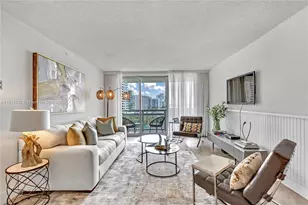 1500 Bay Rd, Miami Beach, FL 33139 - Photo 2