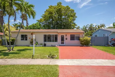 918 NE 6th St, Hallandale Beach, FL 33009 - Photo 2